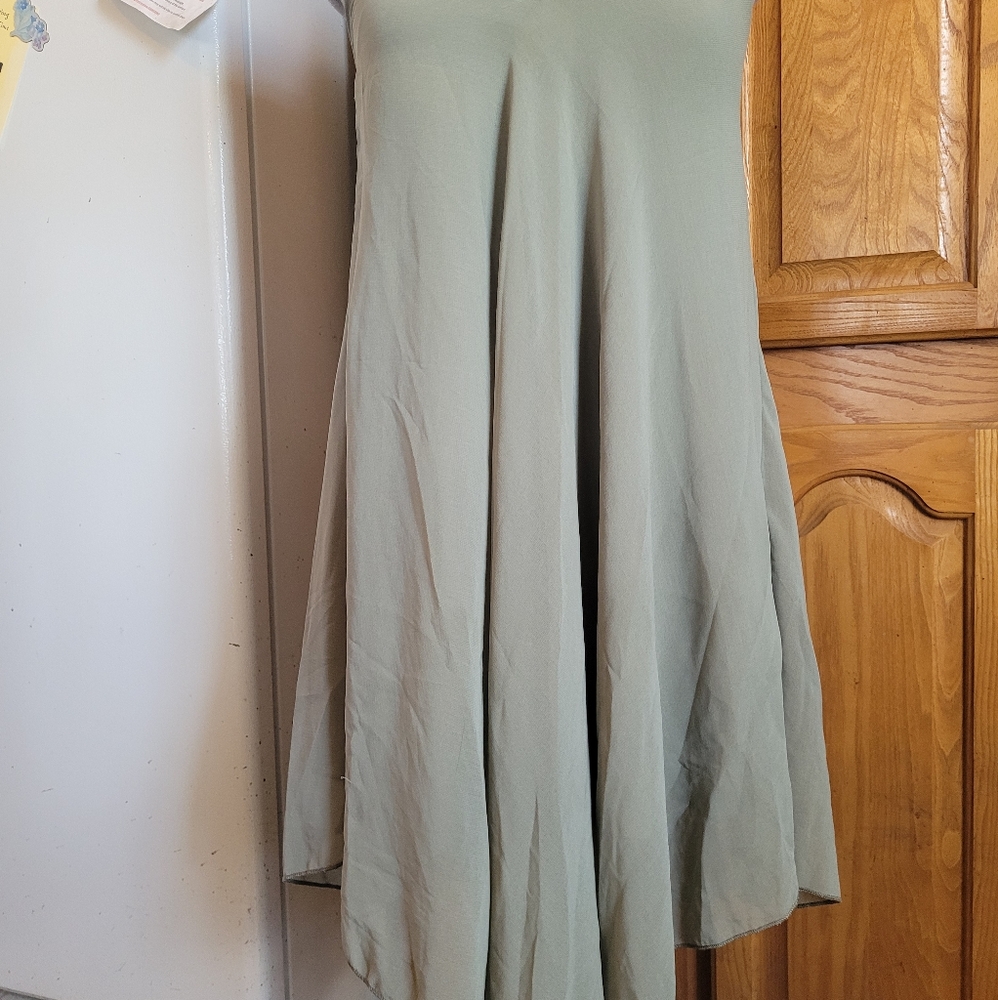 Ninie silvergreen dress, size M. Light and summery!